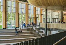 ESTUDANTES UNIVERSITÁRIOS – Ei-los que não regressaram DR