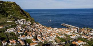 Bombeiros retidos na ilha do Corvo sem autorização para regressar a casa