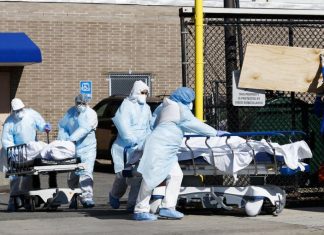 Pandemia já fez quase 83 mil mortos em todo o mundo