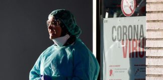 Covid-19: Número diário de mortes volta a cair em Espanha