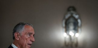 Marcelo propõe ao parlamento prolongar estado de emergência, mas decreto prevê “abertura gradual, faseada” de serviços e empresas