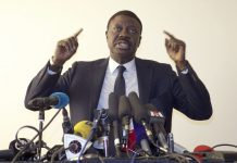Covid-19: Antigo presidente do Marselha Pape Diouf morreu aos 68 anos