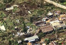 O ciclone Harold destruiu dezenas de milhares de casas em Vanuatu, mas o medo da covid-19 complica pedido de ajuda humanitária