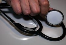 Covid-19: Hospital de Ovar é o primeiro do Serviço Nacional de Saúde a iniciar teleconsultas