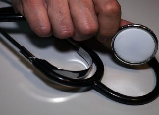 Covid-19: Hospital de Ovar é o primeiro do Serviço Nacional de Saúde a iniciar teleconsultas
