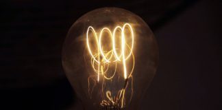 Covid-19: Empresas em ‘lay-off’ vão poder reduzir potência da eletricidade e do gás natural