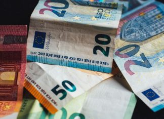 Função pública começa hoje a receber aumentos salariais com retroativos