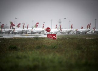 Covid-19: Suspensão de voos a partir de Portugal para países fora da União Europeia prolongada até 17 de maio