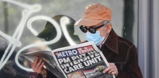 Boris Johnson continua estável e a “responder ao tratamento”