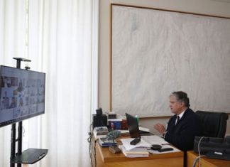 Região está envolvida nas “batalhas decisivas” de proteger a saúde e defender o emprego e a economia