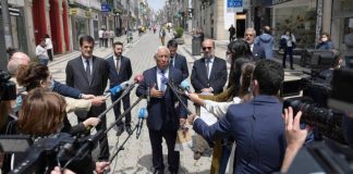 Costa recomenda a não residentes que não viajem para os Açores
