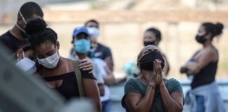 Covid-19: Quase 300 mil mortos e mais de 4,3 milhões de infetados em todo o mundo