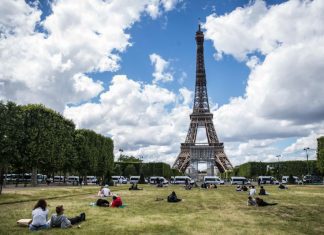 Torre Eiffel reabre ao público em 25 de junho