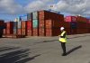 Exportações caem 39,8% e importações recuam 39,1% em abril devido à pandemia