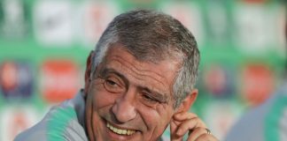 Fernando Santos renova com seleção até 2024