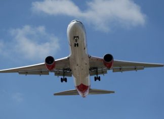 UE reabre fronteiras a 15 países, EUA e Brasil ainda excluídos