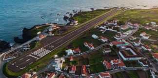 Projeto para ampliação de aerogare do Corvo avança em 2021
