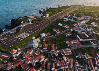 Projeto para ampliação de aerogare do Corvo avança em 2021