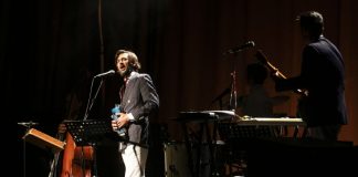 Bruno Nogueira faz edição especial de “Como é que o bicho mexe?” no domingo