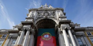 Graças à imigração, a população portuguesa aumentou pela primeira vez em 10 anos