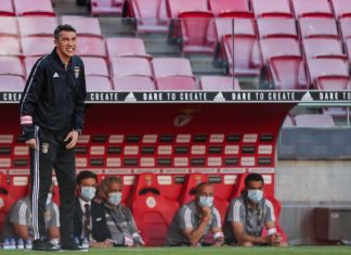Benfica negoceia acordo para a rescisão com Bruno Lage