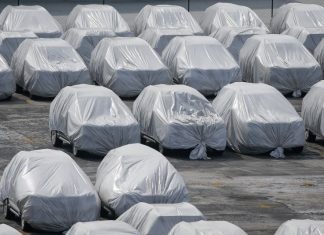 Venda de carros novos na União Europeia caiu mais de 50% em maio