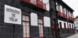 INAUGURADO EDIFÍCIO DE APOIO À ZONA DE BANHOS DO PORTINHO DA QUEIMADA