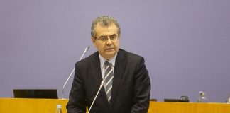Governo dos Açores vai reforçar equipamentos informáticos no sistema educativo regional DR/GACS