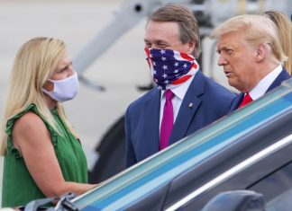 Donald Trump defende uso de máscara como gesto “patriótico”