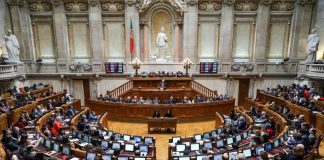 Proposta do PSD para reduzir plenários contestada por PCP, CDS, PAN e IL e com reservas do PS