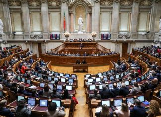 Proposta do PSD para reduzir plenários contestada por PCP, CDS, PAN e IL e com reservas do PS
