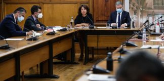 Governo sem esperança de que Reino Unido recue este mês nos corredores aéreos