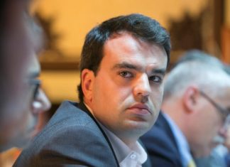 Tiago Branco lembra que foi a intervenção direta do governo regional do PS que assegurou assegurou as ligações entre Lisboa e o Faial, Pico e Santa Maria