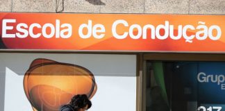 Distância de dois metros e carros até três pessoas entre novas regras para ensino de condução