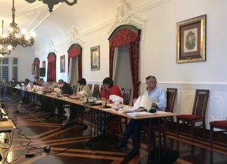 Reunião da AMH – Grupo municipal do PSD defende que arrastamento da obra da Frente Mar adia desenvolvimento da ilha DR