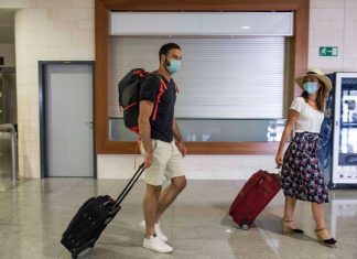 Baleares tornam obrigtório uso de máscara mesmo com distância social