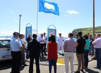 Época Balnear – Praia do Almoxarife recebe bandeira azul DR/CMH