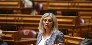 Isabel Almeida Rodrigues manifesta preocupação quanto ao acordo entre Reino Unido e União Europeia