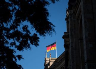 PIB da Alemanha contrai-se 10,1% no 2.º trimestre