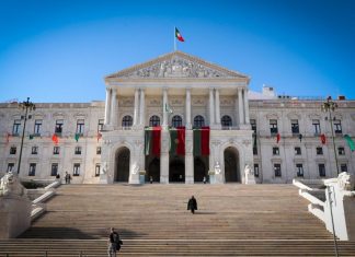Aprovada proposta do PSD sobre sócios-gerentes e rejeitadas as restantes