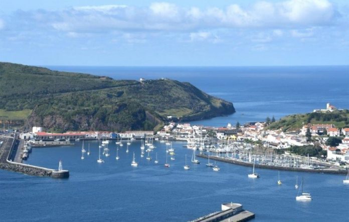 DR/ Porto dos Açores