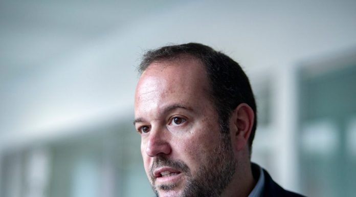 Francisco César apresenta candidatura com compromisso de “Um Novo Futuro” para o PS Açores