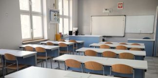 Governo dos Açores prepara regresso às aulas presenciais, mas com “plano B”