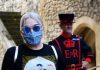 Uso de máscaras nas lojas vai ser obrigatório em Inglaterra