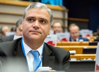 Vasco Cordeiro participa em reunião dos Presidentes das RUP na véspera do Conselho Europeu sobre orçamento comunitário Vasco Alves Cordeiro 08 February 2017, 121st Plenary Session of the Committee of the Regions Belgium - Brussels - February 2017 (C) European Union / Aurore Belot