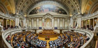 AR aprova voto antecipado e por mobilidade