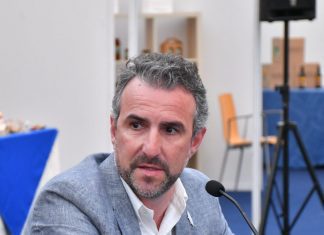 Federação das Pescas dos Açores quer que o Governo dos Açores inclua os trabalhadores de terra no Regime de Apoio à Cessação Temporária das Atividades de Pesca