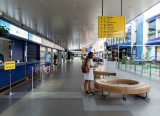 Covid-19: Governo dos Açores vai reorganizar zona de testagem no aeroporto de Ponta Delgada