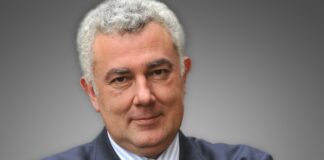 Política regional de transportes e de turismo prejudica os terceirenses