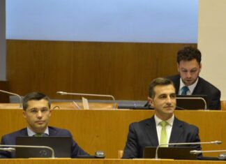 Faial. Governo não pode responsabilizar os pais por falta de computadores no ensino à distância PSD/AÇORES
